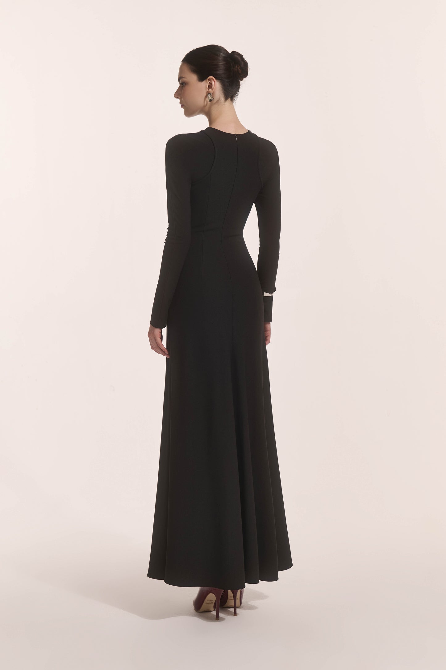 Nyra Lace-Up Midi in Black