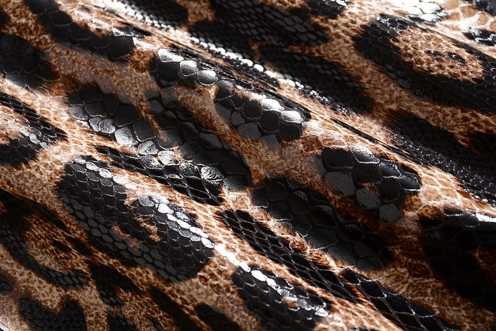 ليوبارد طباعة معطفا