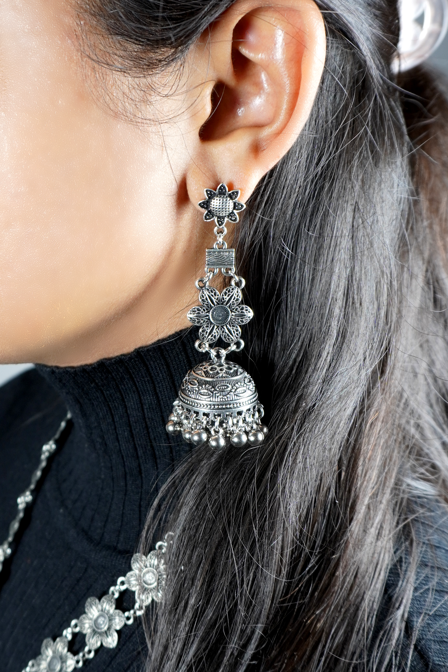 أقراط كوهلابوري العتيقة