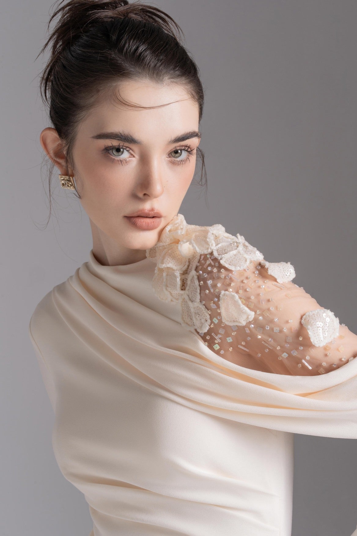 Lace Halo Midi in Cream