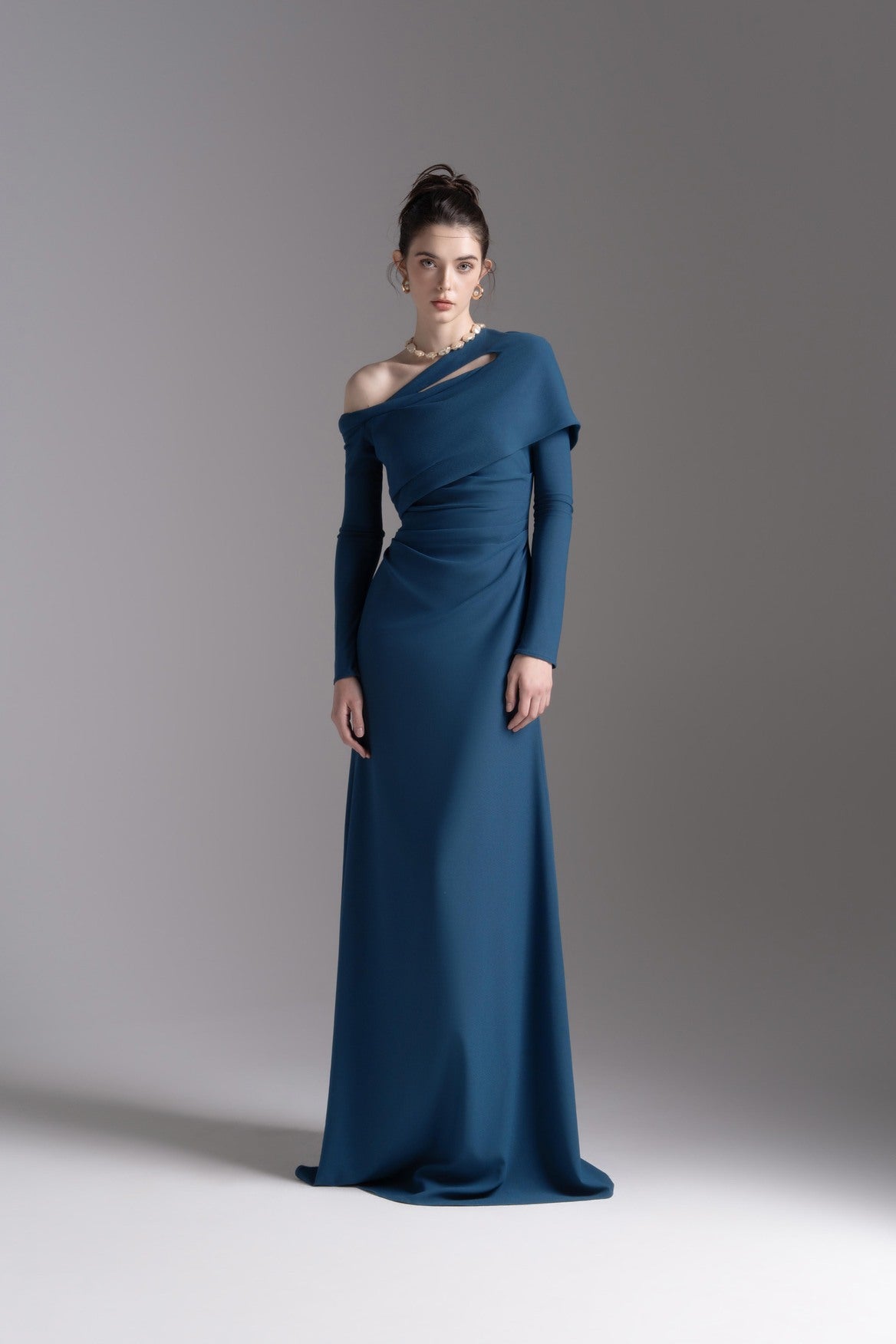 Twist Silhouette Dress