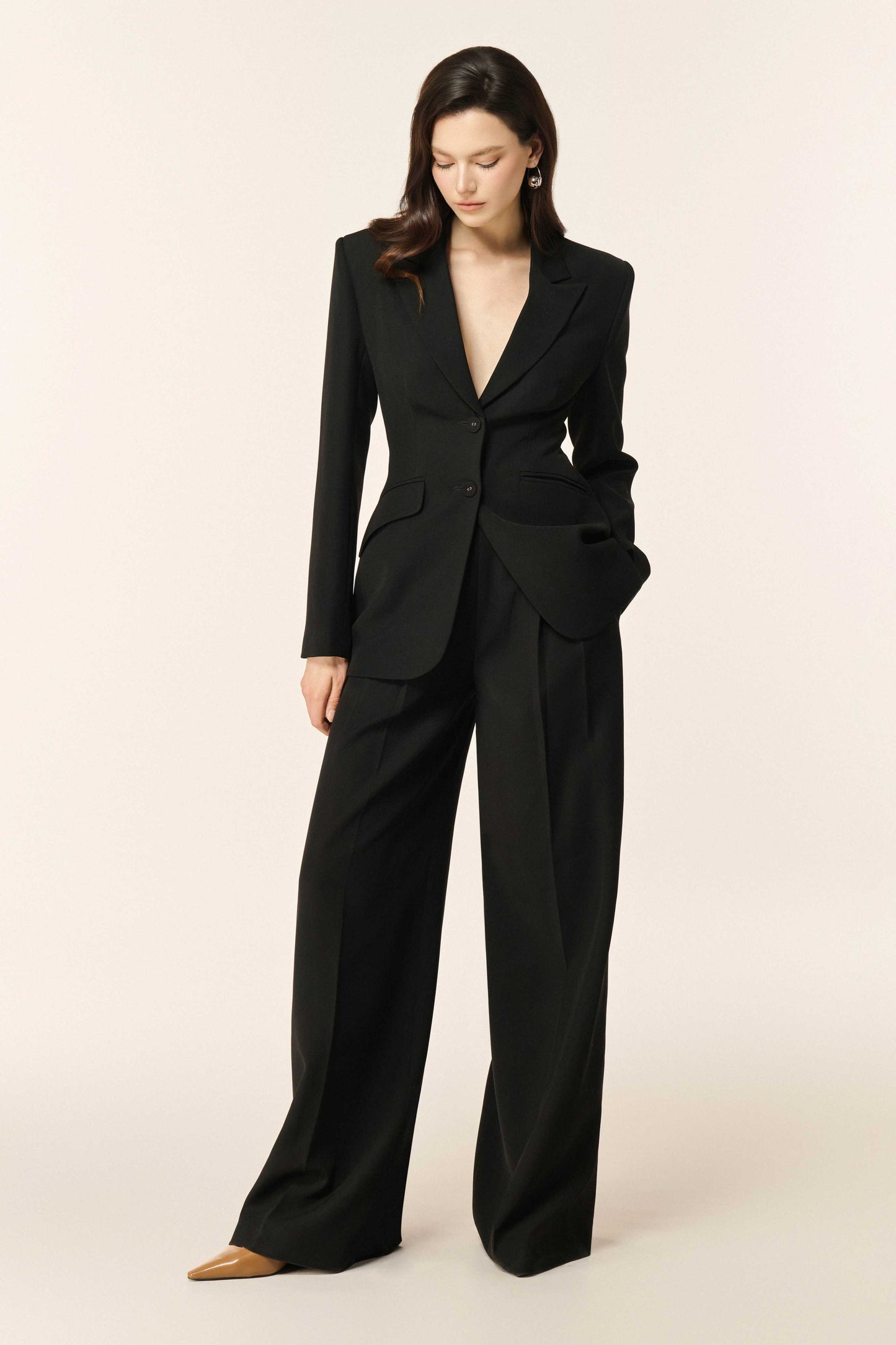 Classic Blazer in Black