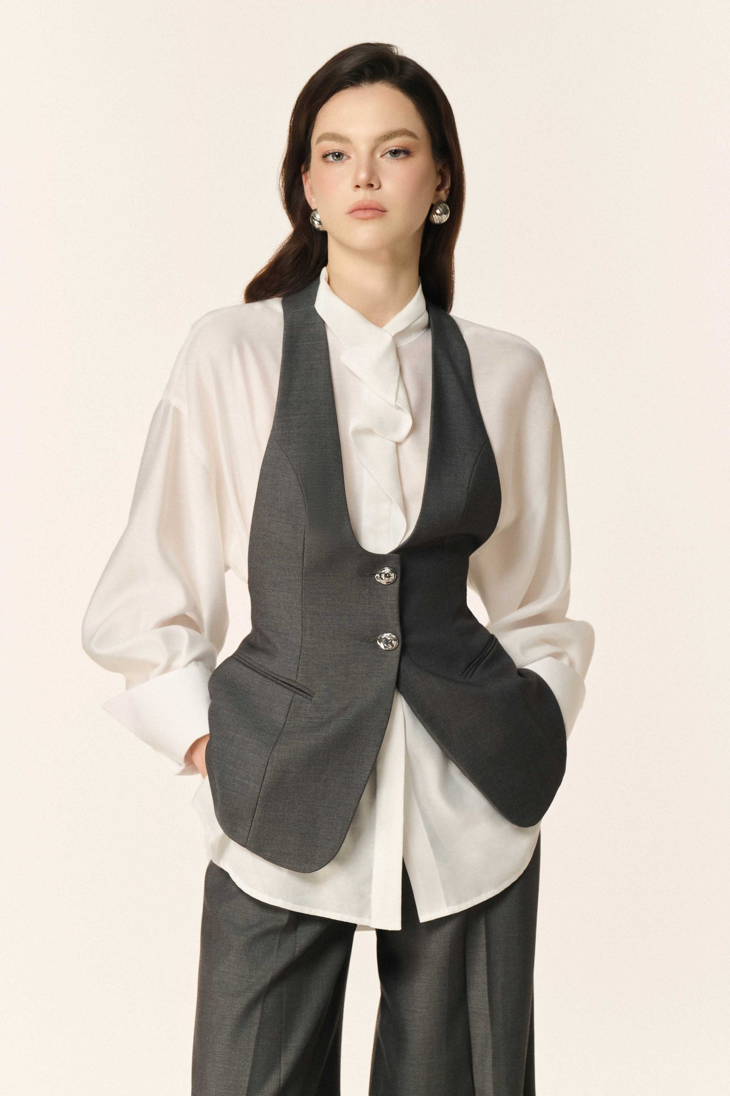 Ease Gilet in Dark Shadow