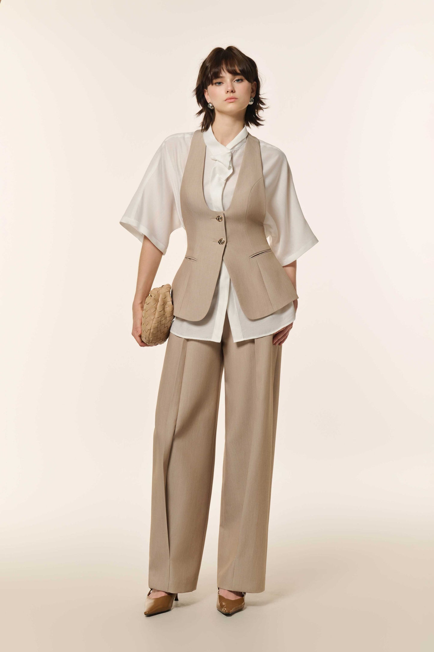 Ease Gilet in Almond Milk