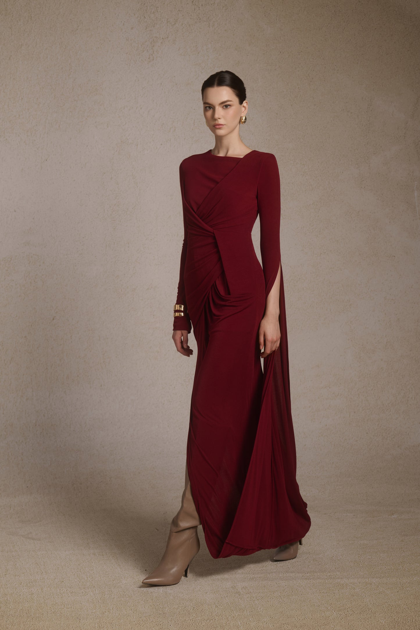 Lunara Tiered Midi in Burgundy