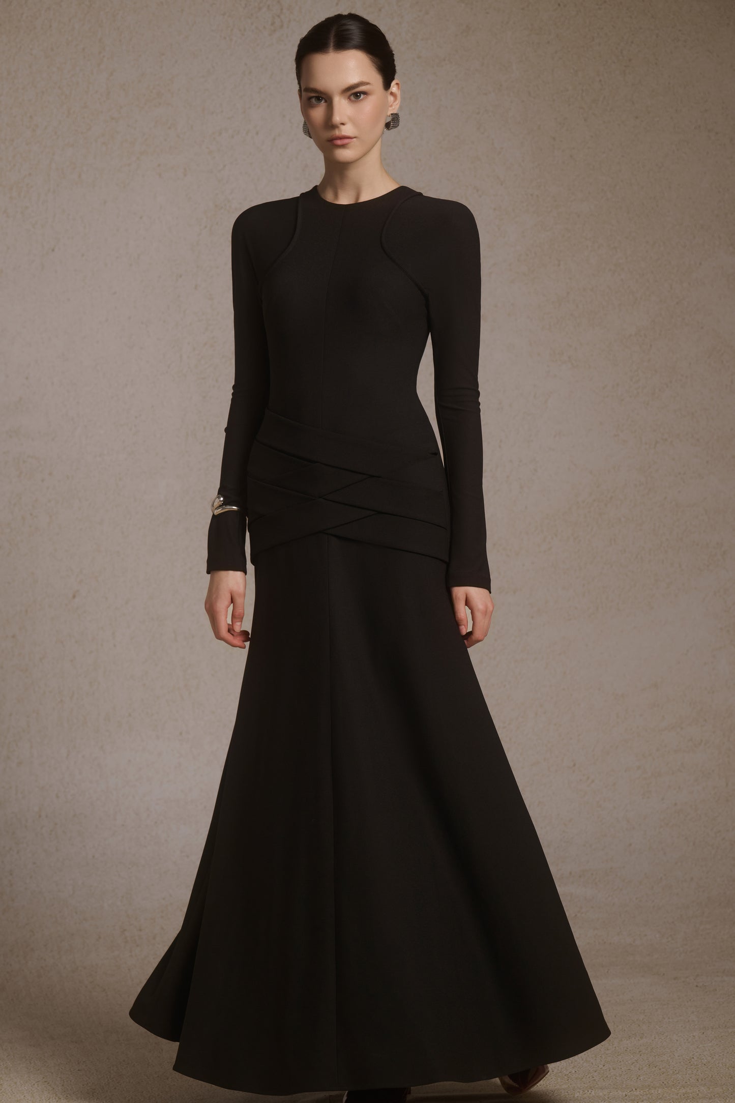 Nyra Lace-Up Midi in Black