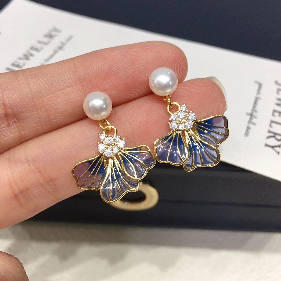 Rogue Blue Pearl Earrings