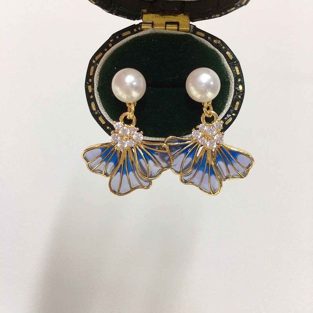 Rogue Blue Pearl Earrings