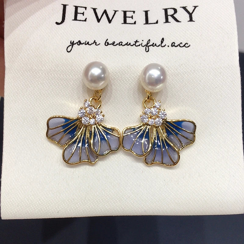Rogue Blue Pearl Earrings