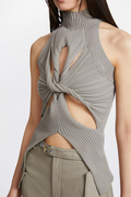 Halle Top